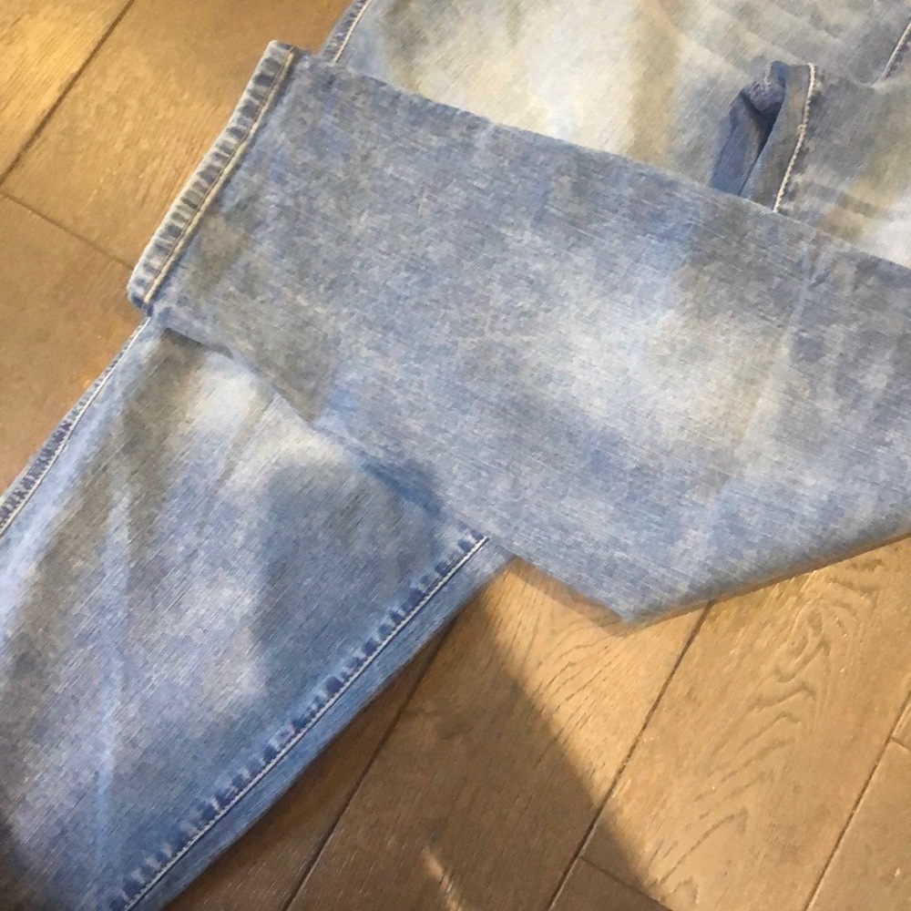 NWOT 🔮Torrid Tapered leg Jeans - Picture 2 of 9